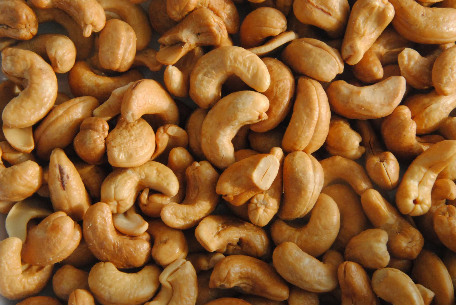 Try our brain-healthy, Easy-Peasy Cashew Cheesey recipe!